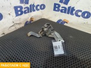 Замок капота левый